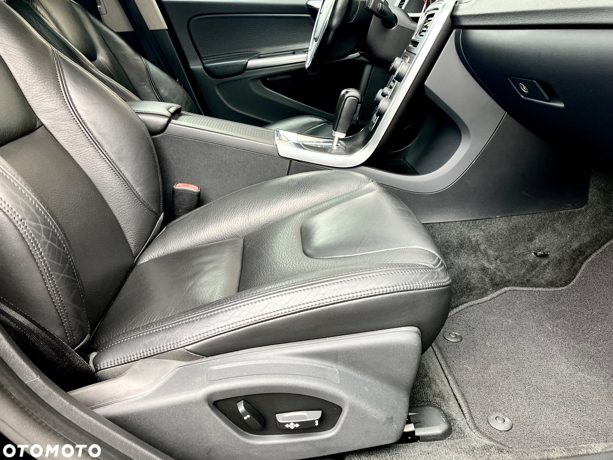 Volvo S60 T6 AWD Geartronic Summum - 20