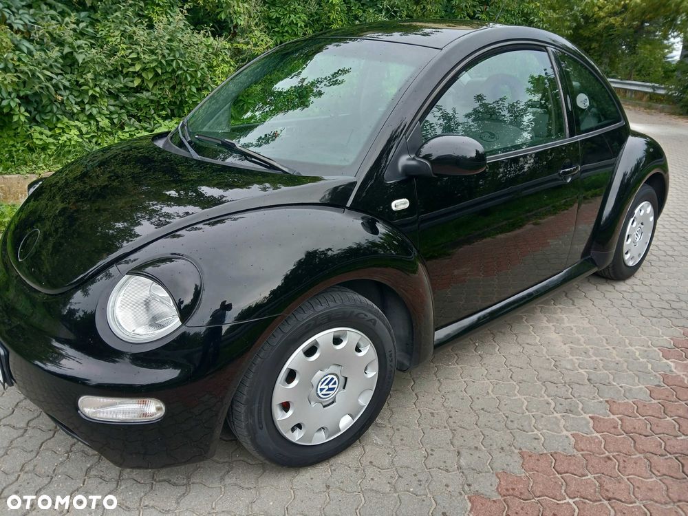 Volkswagen New Beetle - 1