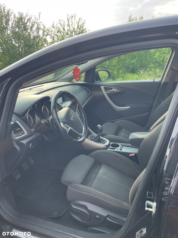 Opel Astra 1.6 T Cosmo - 15