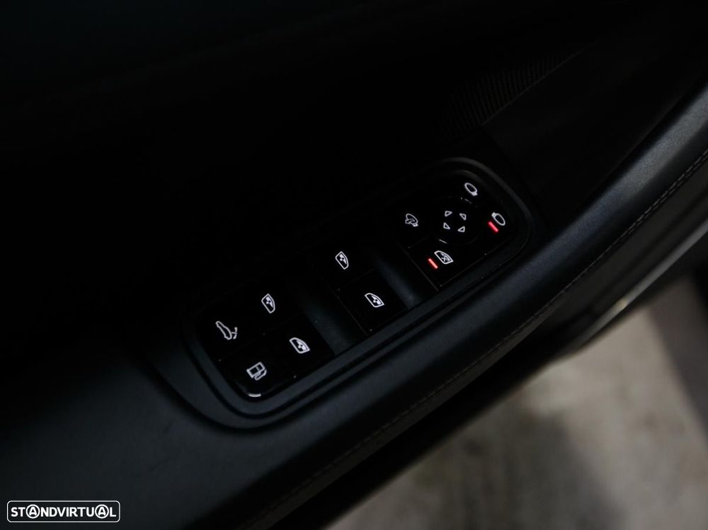 Porsche Panamera Sport Turismo 4S E-Hybrid - 20