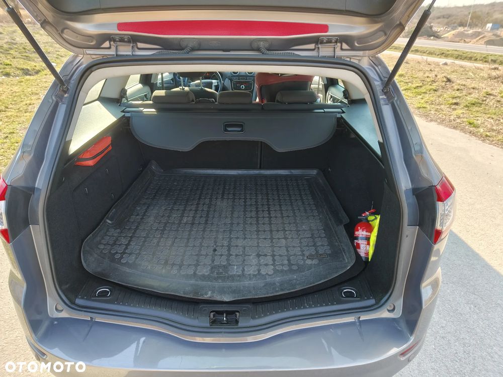 Ford Mondeo 2.0 TDCi Gold X Plus - 17