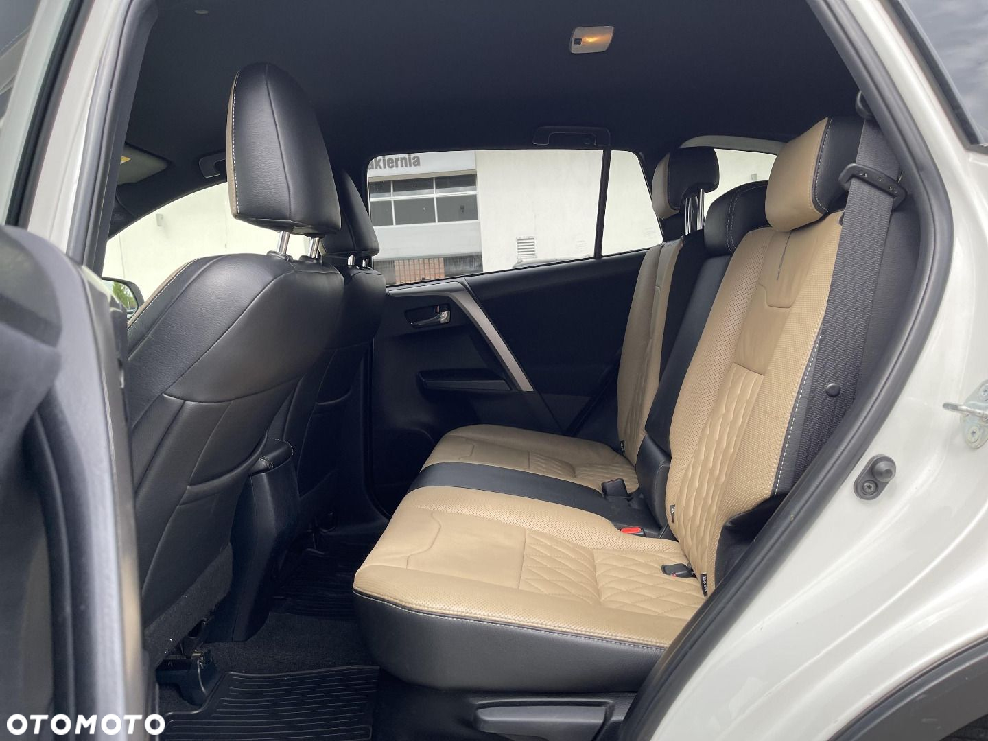 Toyota RAV4 - 14