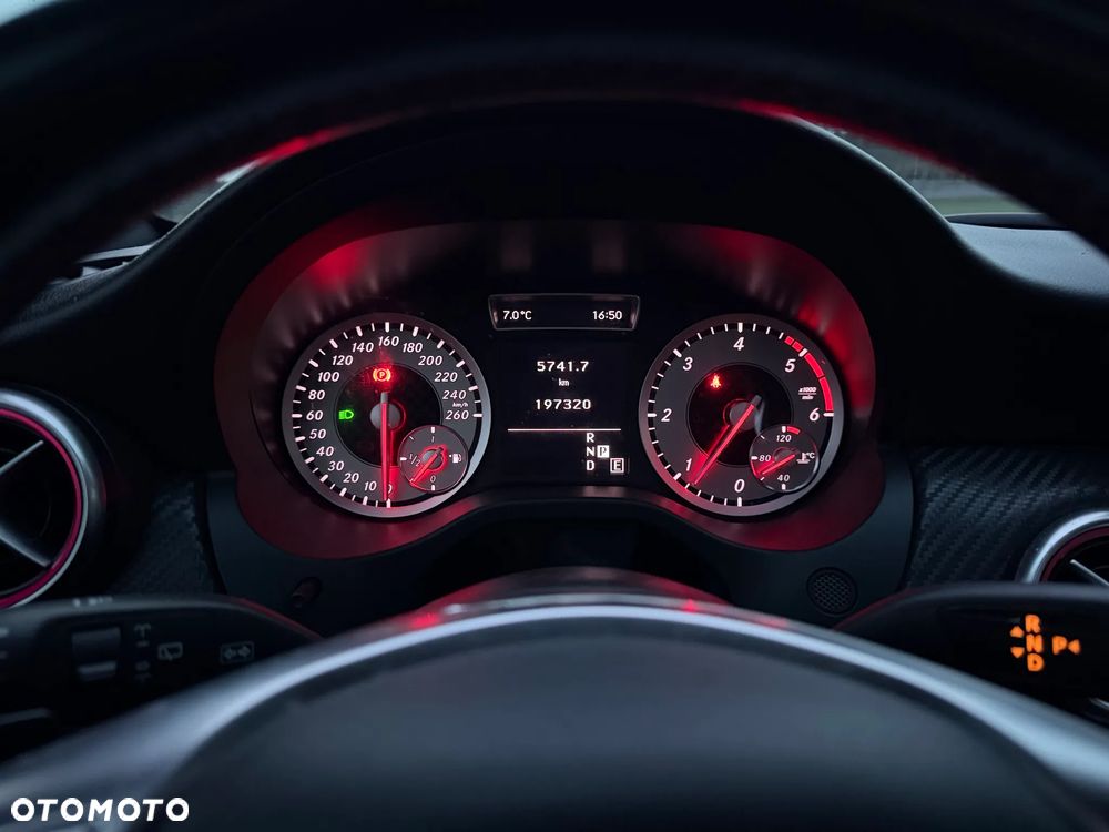 Mercedes-Benz Klasa A 200 CDI (BlueEFFICIENCY) 7G-DCT AMG Sport - 40
