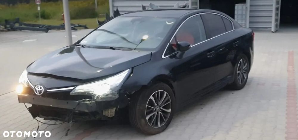 Toyota Avensis 1.8 Premium - 3