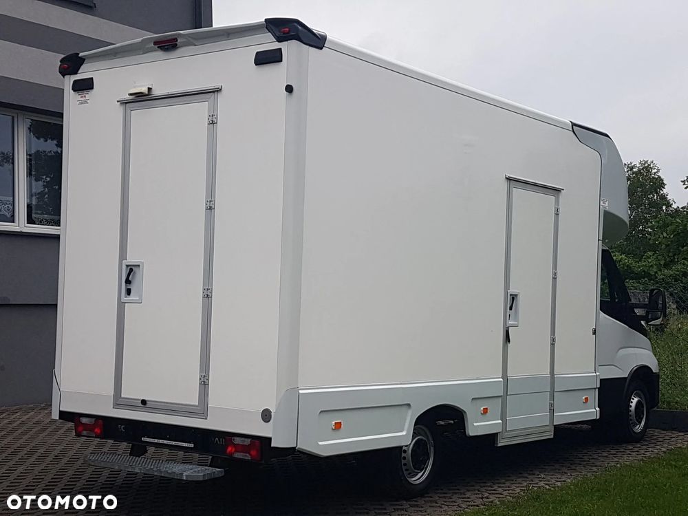 Iveco DAILY KONTENER NISKOPODŁOGOWY 4,43x2,23x2,42 SKLEP FOODTRUCK BAR KLIMA KONIOWÓZ KAMPER - 4