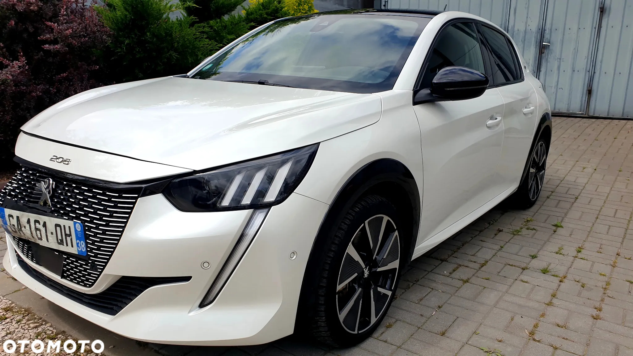 Peugeot 208 e-208 GT - 2