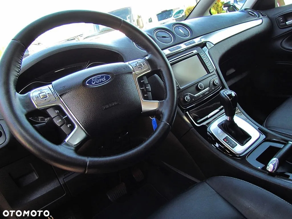 Ford S-Max 2.0 TDCi DPF Titanium - 28