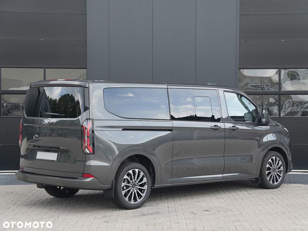 Ford Tourneo Custom - 4