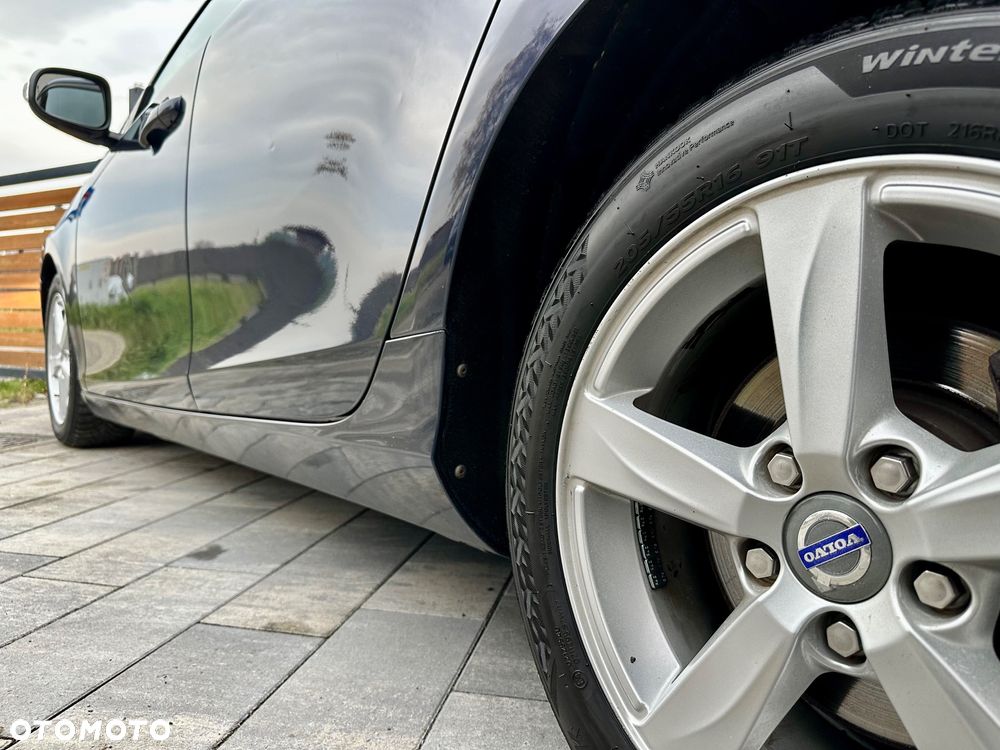 Volvo V40 D2 Kinetic - 5