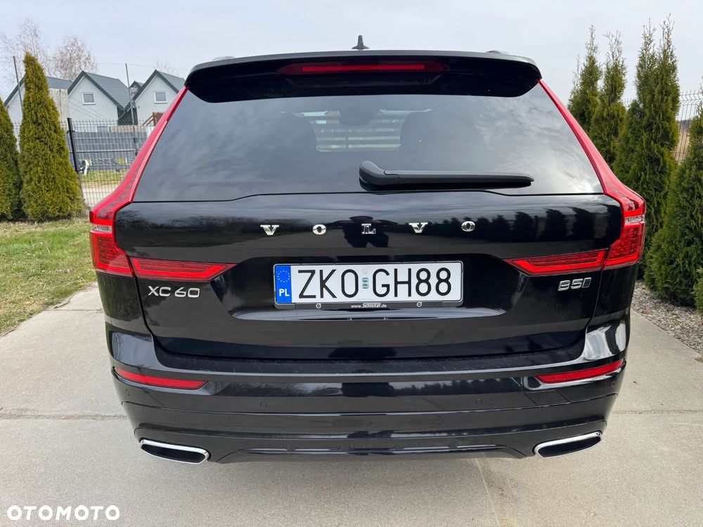 Volvo XC 60 B5 D AWD R-Design - 14