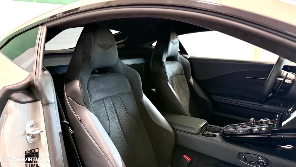 Aston Martin Vantage Coupe V8 - 26