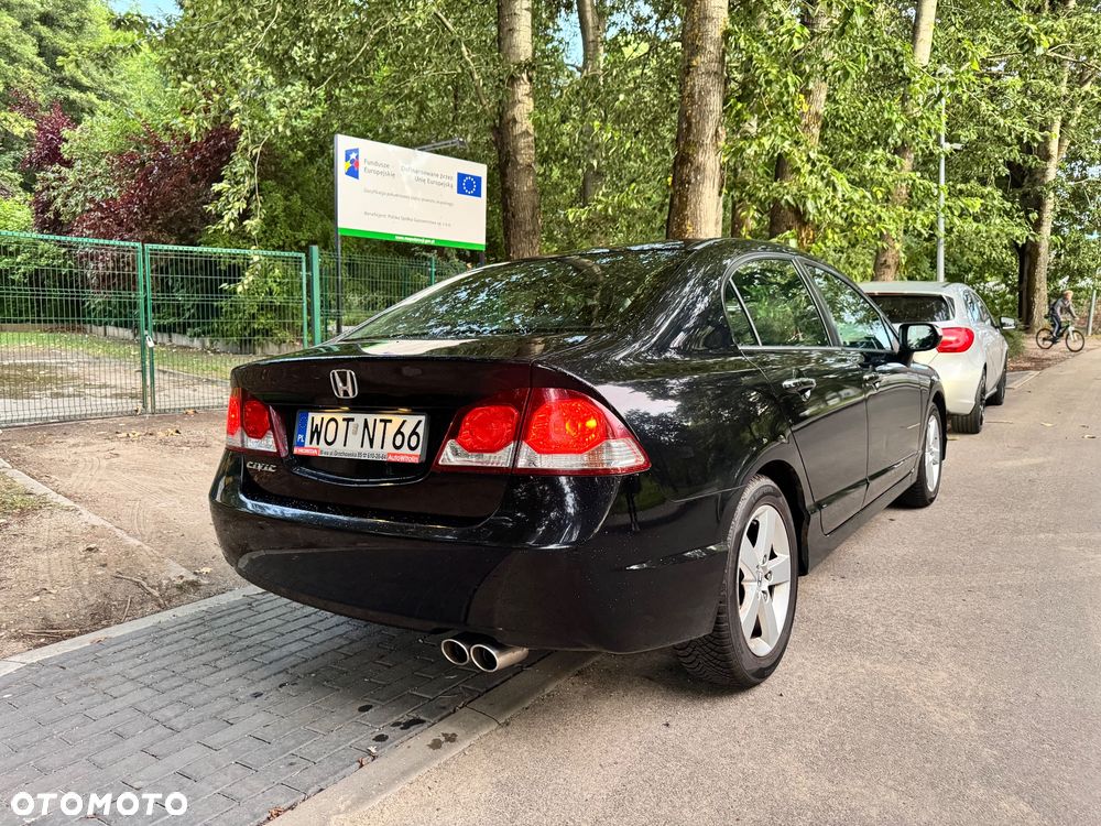 Honda Civic 1.8 Executive - 7