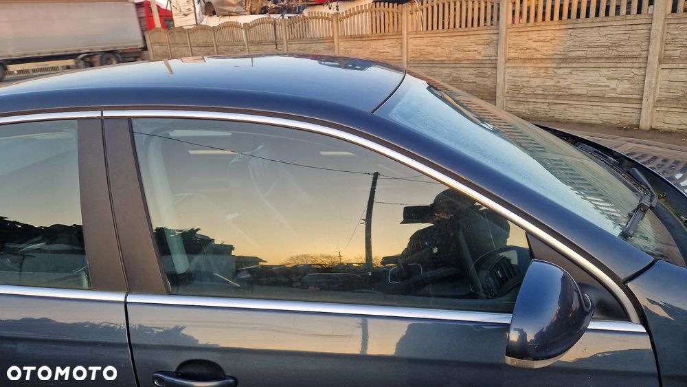 VOLKSWAGEN JETTA 1K5 GOLF V KOMBI  SZYBA DRZWI PRAWY TYŁ - 1