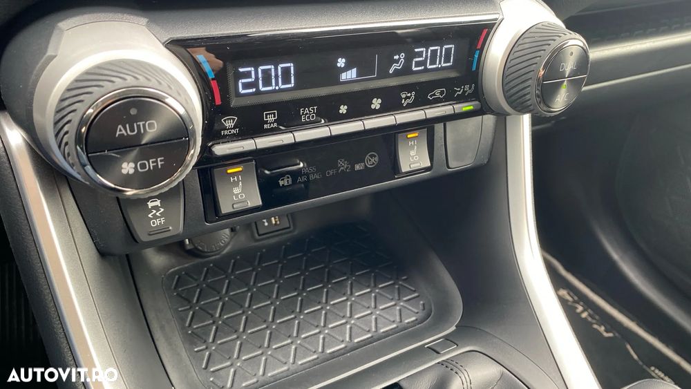 TOYOTA RAV4 2025 — imagine 18
