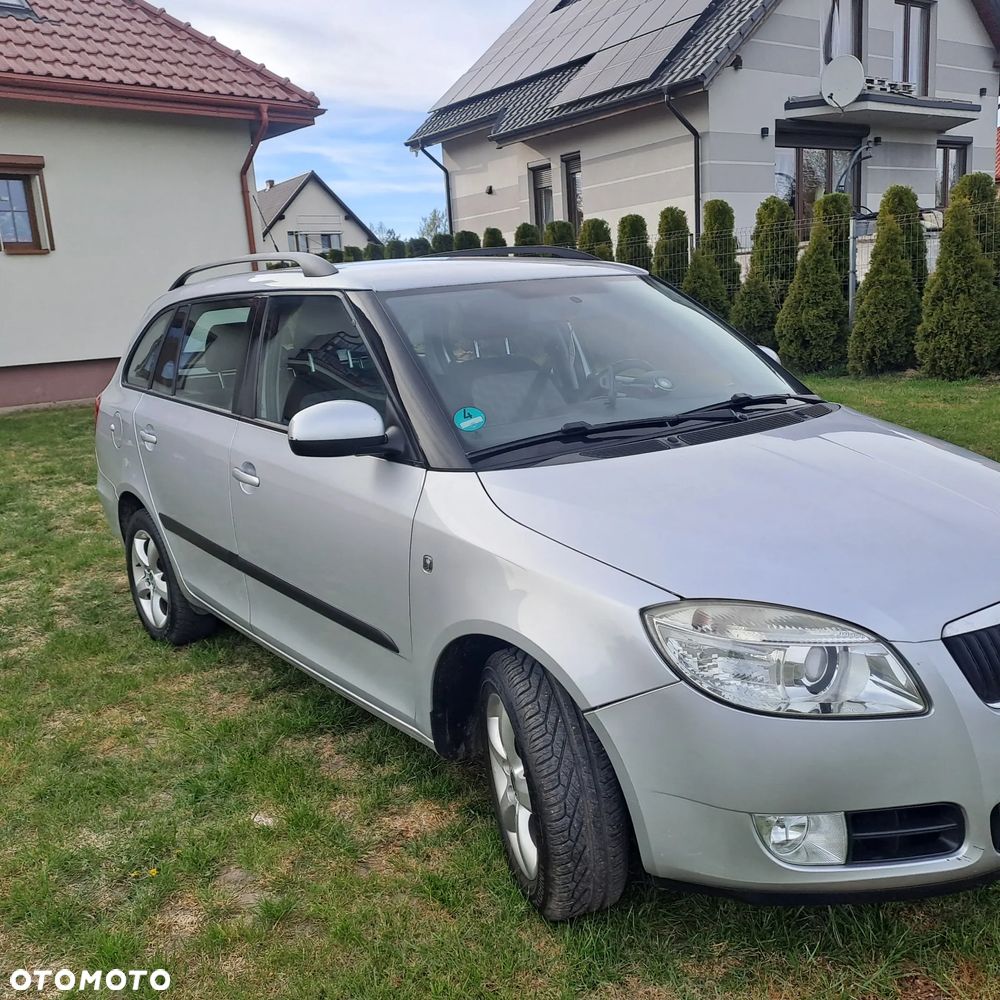 Skoda Fabia 1.4 16V Elegance Plus - 8