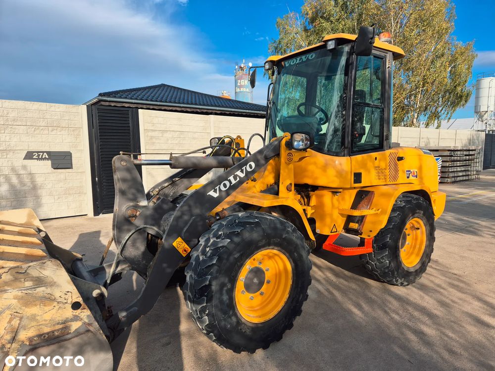 Volvo L30G - 12