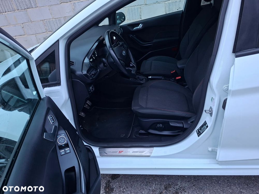 Ford Fiesta 1.0 EcoBoost S&S ST-LINE X - 16