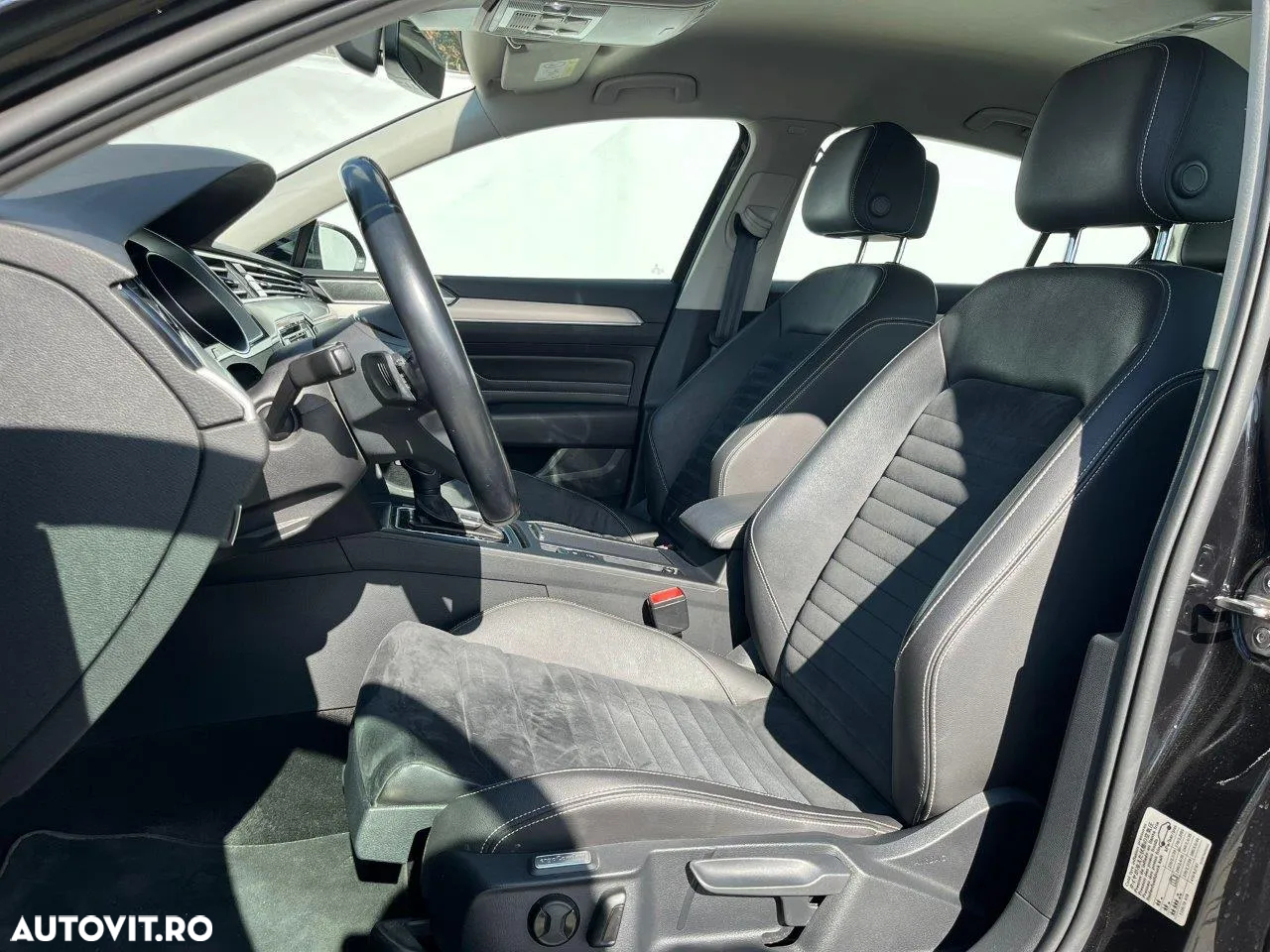 Volkswagen Passat - 5