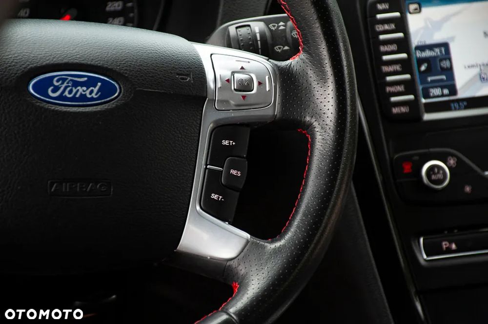 Ford Mondeo 2.0 EcoBoost Titanium S - 34
