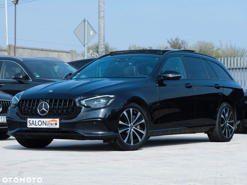 Mercedes-Benz Klasa E 300 9G-TRONIC Night Edition - 29
