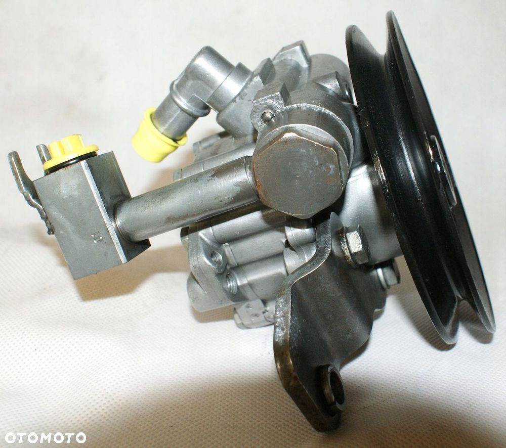 POMPA WSPOMAGANIA NISSAN ATLEON 3.0 7692974119 - 8