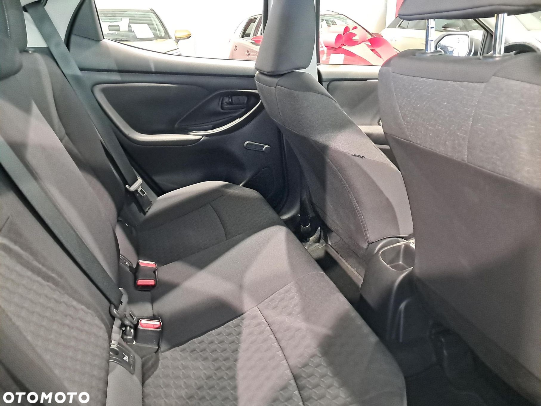 Toyota Yaris - 10