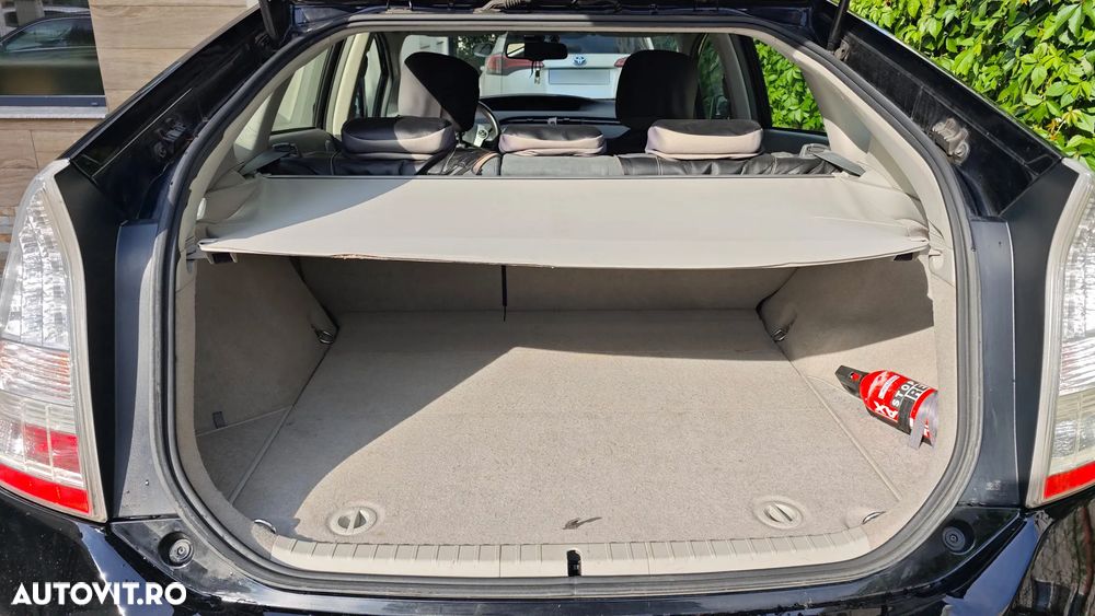 Toyota Prius - 15