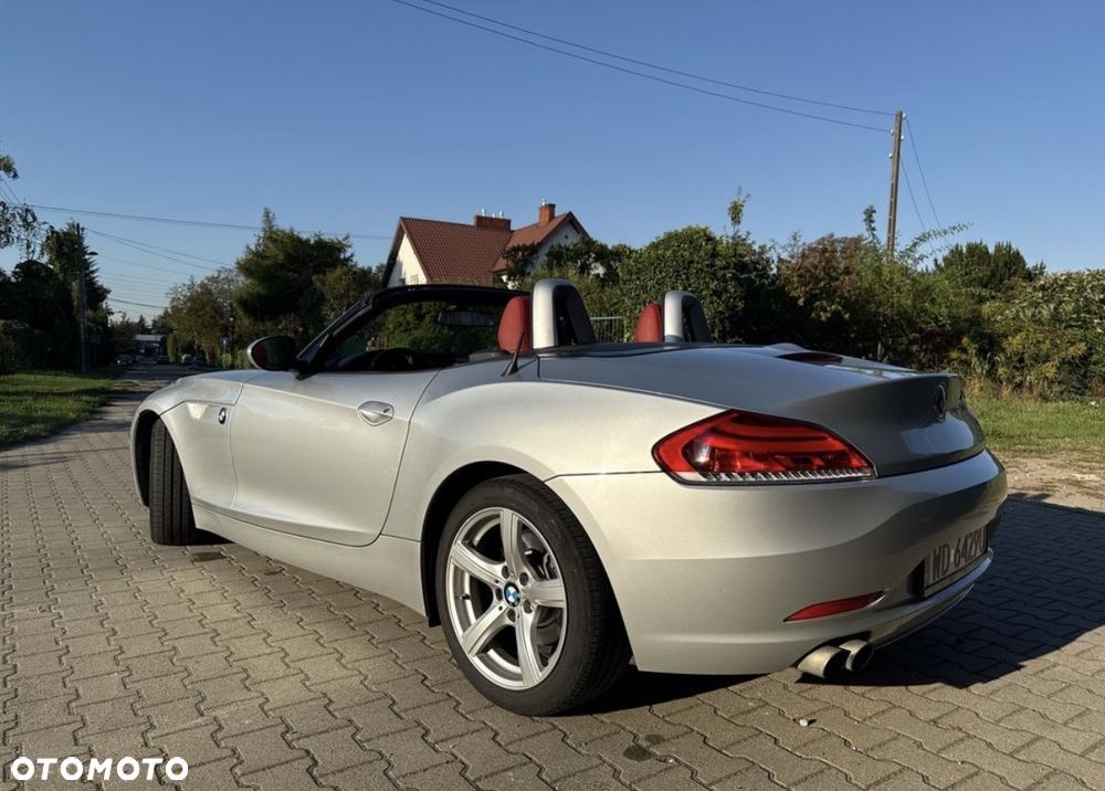 BMW Z4 sDrive30i - 18