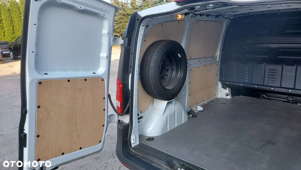 Mercedes-Benz Vito - 24