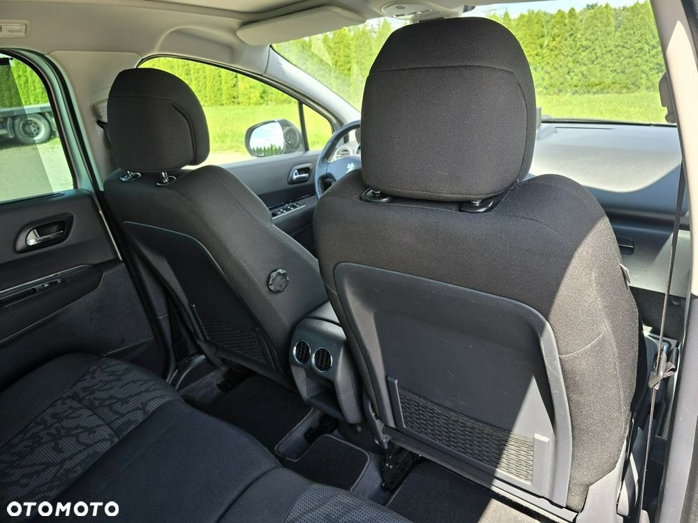 Peugeot 3008 - 21