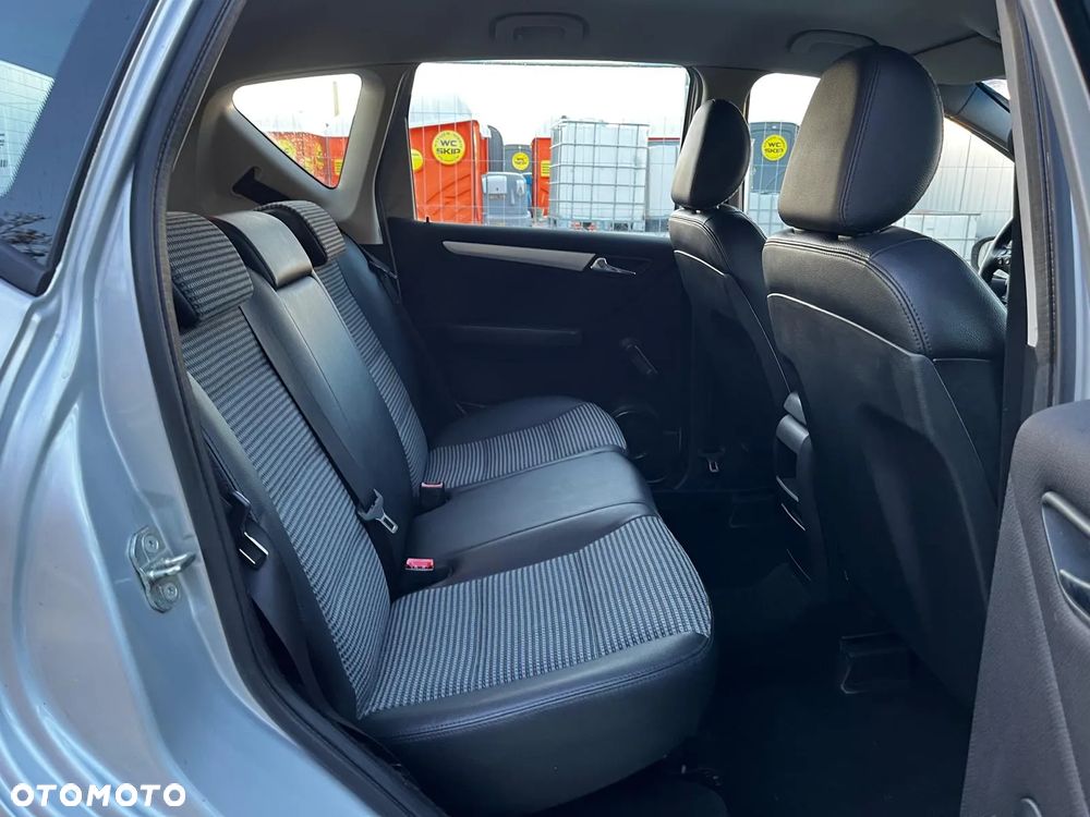 Mercedes-Benz Klasa A 180 CDI Autotronic Avantgarde - 9