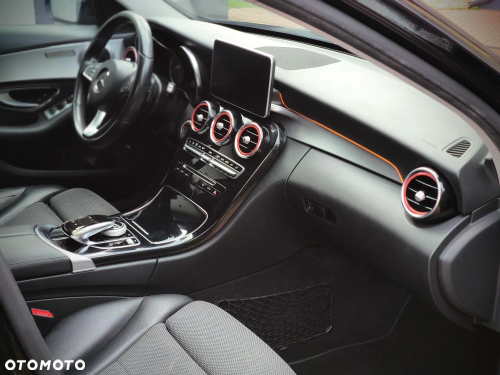 Mercedes-Benz Klasa C 200 9G-TRONIC Avantgarde - 22