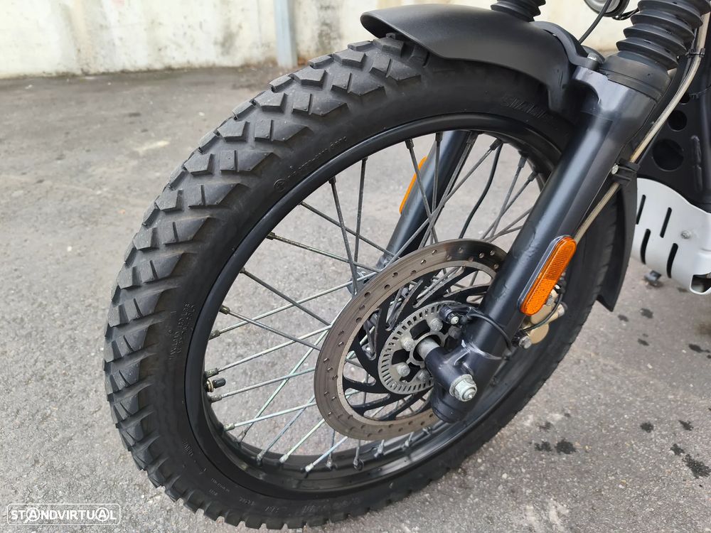 Royal Enfield Himalayan Himalayan 411 - 11