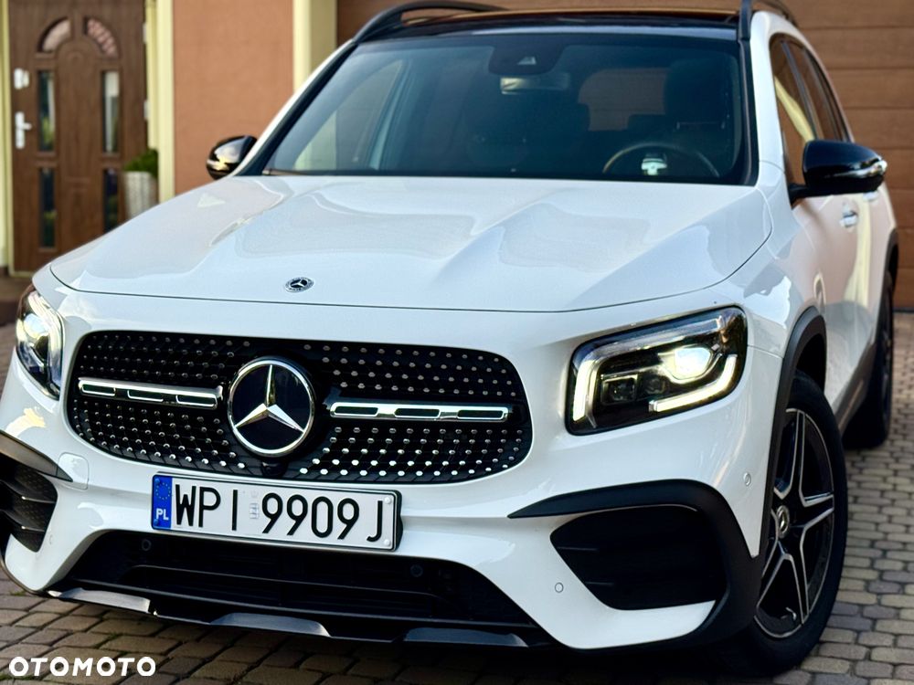 Mercedes-Benz GLB - 21