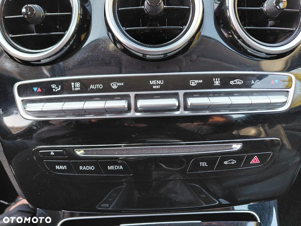 Mercedes-Benz Klasa C 200 (BlueTEC) d Exclusive - 21