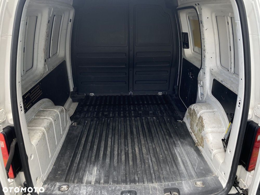 Volkswagen Caddy Furgon - 19