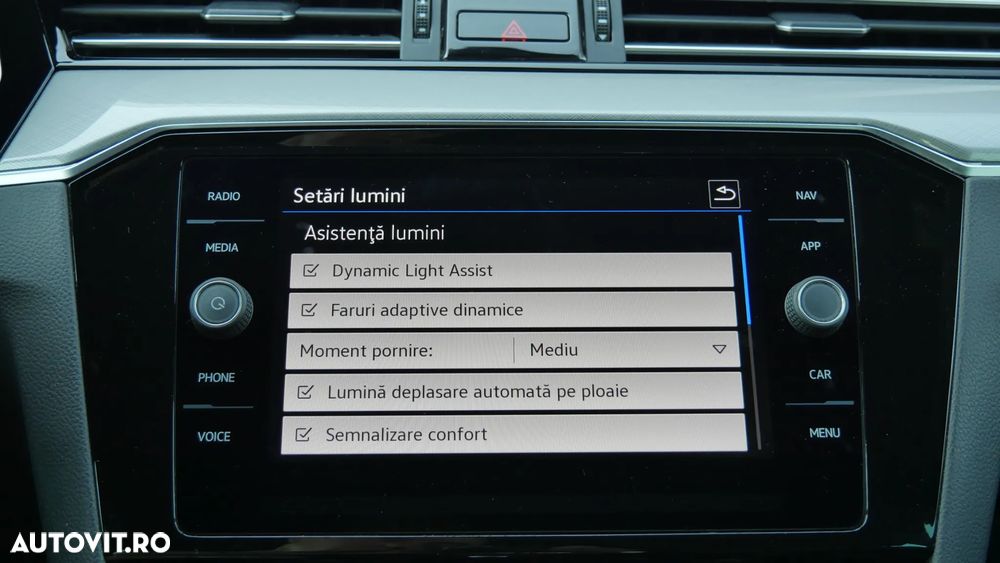 Volkswagen Passat 2.0 TDI SCR DSG Business - 27
