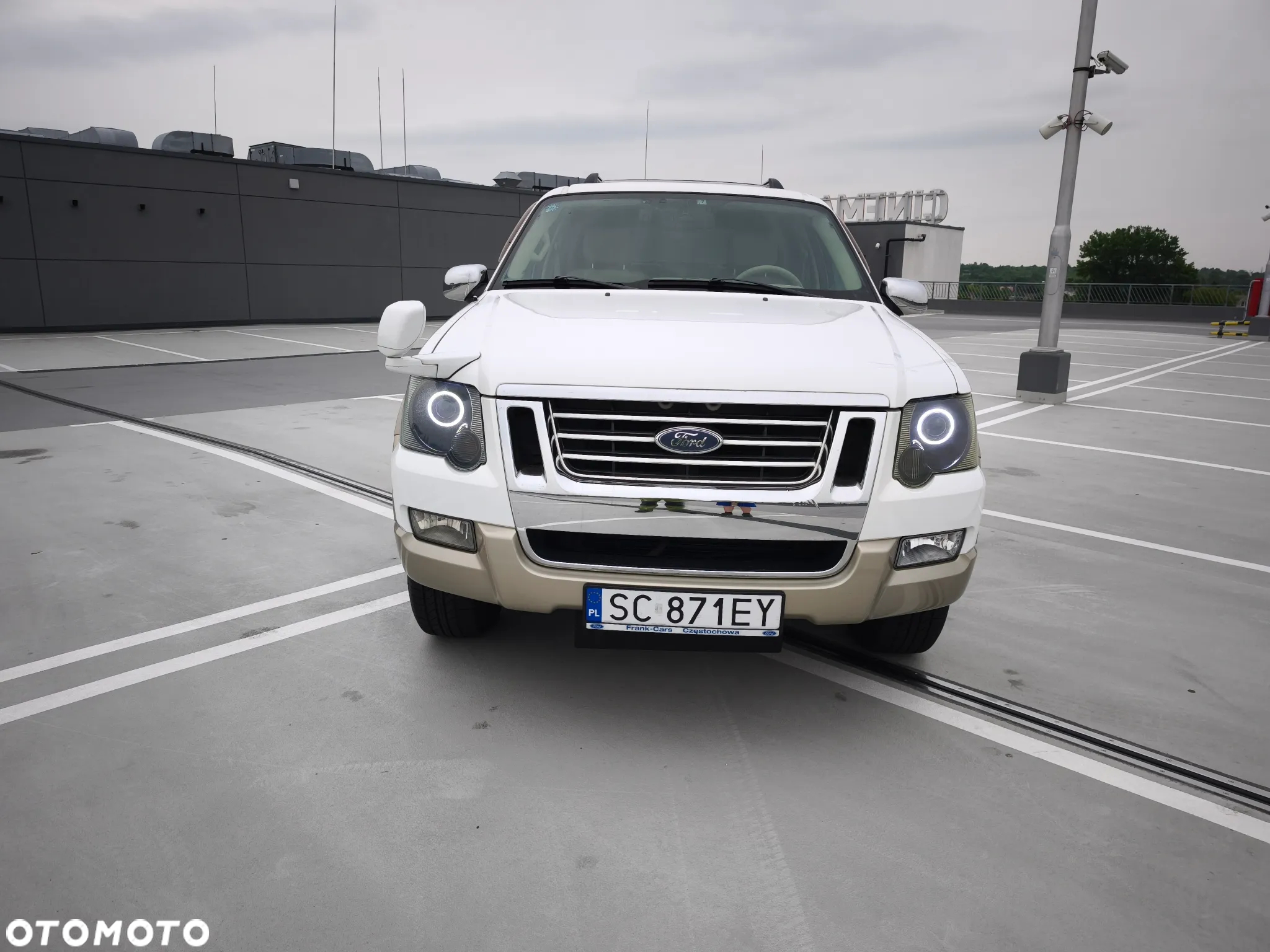 Ford Explorer 4.6 4WD - 2