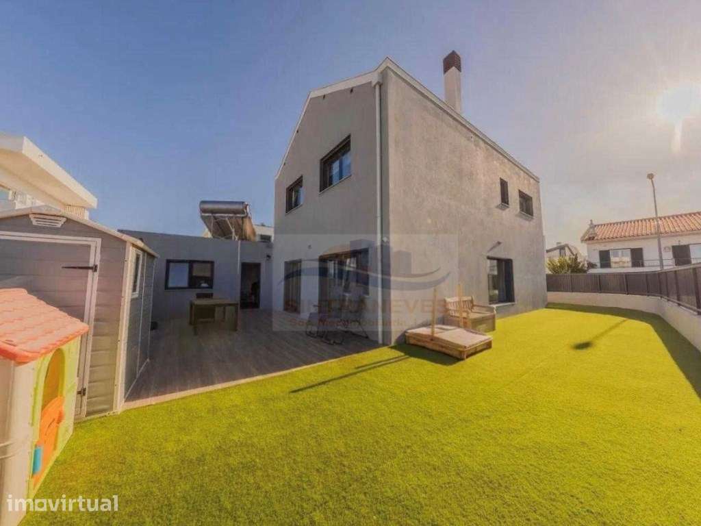 Moradia Isolada T4 com Jardim, Garagem e Excelente Exposição Solar ...
