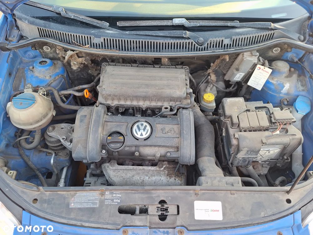 Volkswagen Polo 1.4 16V Trendline - 11