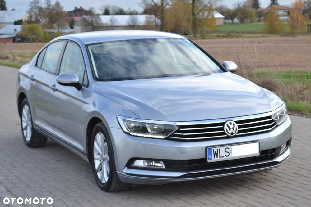 Volkswagen Passat 2.0 TDI SCR Comfortline - 13