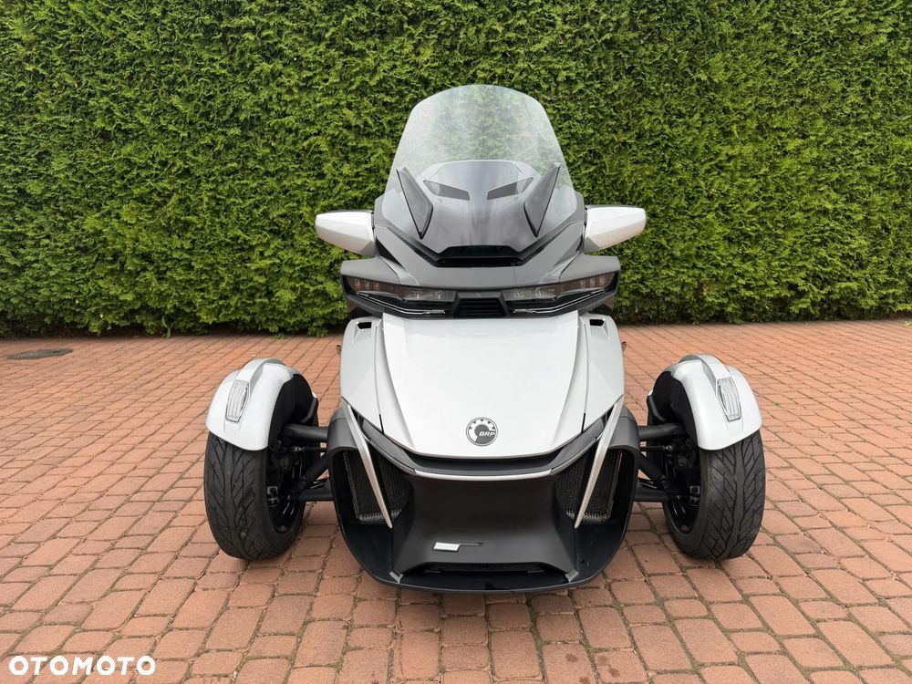 Can-Am Spyder - 3