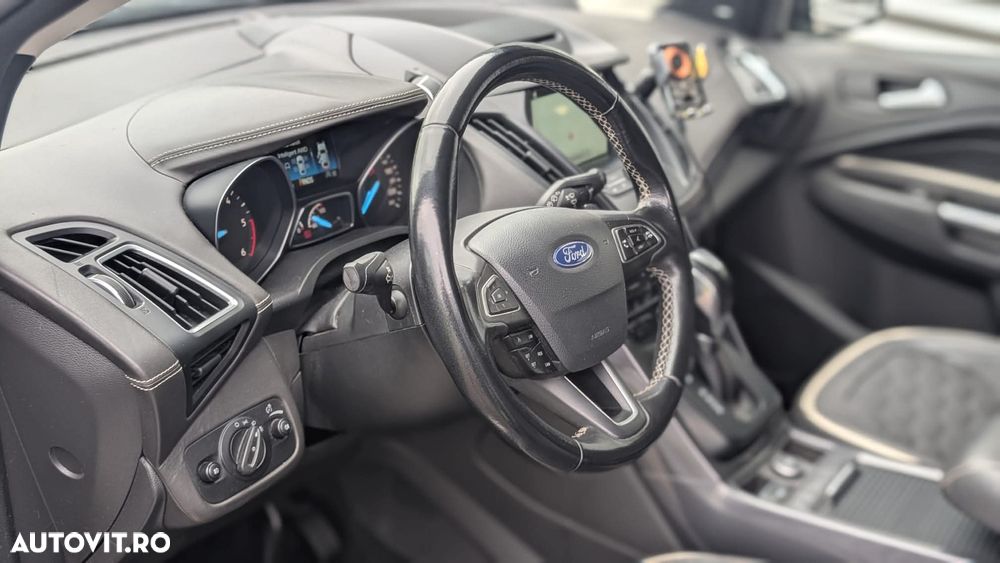 Ford Kuga 2.0 TDCi 4x4 Aut. Vignale - 18