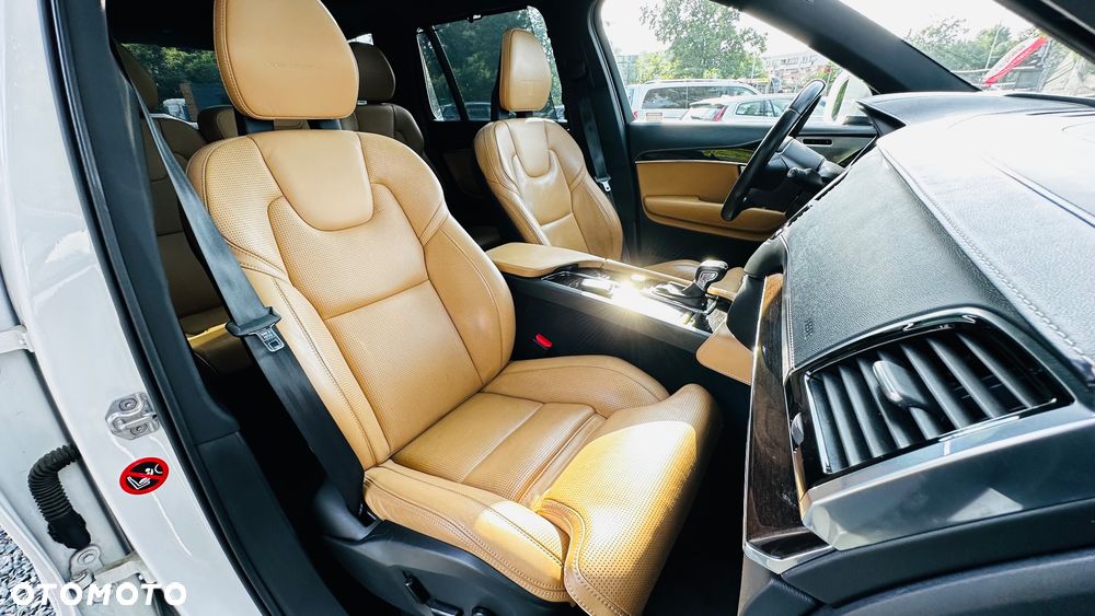Volvo XC 90 D5 SCR AWD Inscription - 38