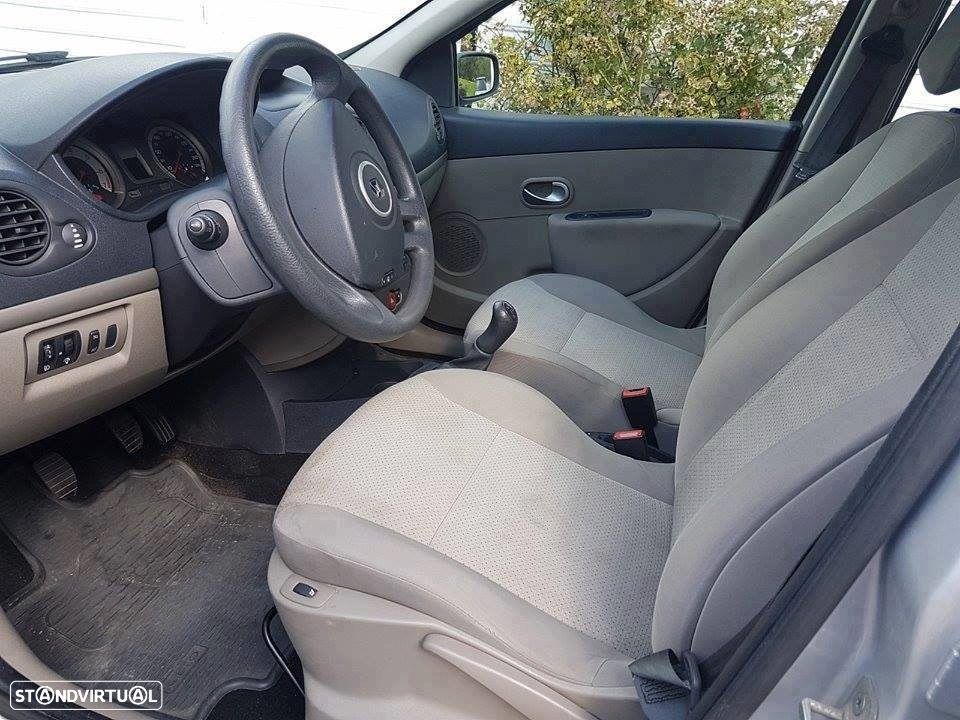 Renault Clio 1.5 dCi Dynamique Luxe - 1