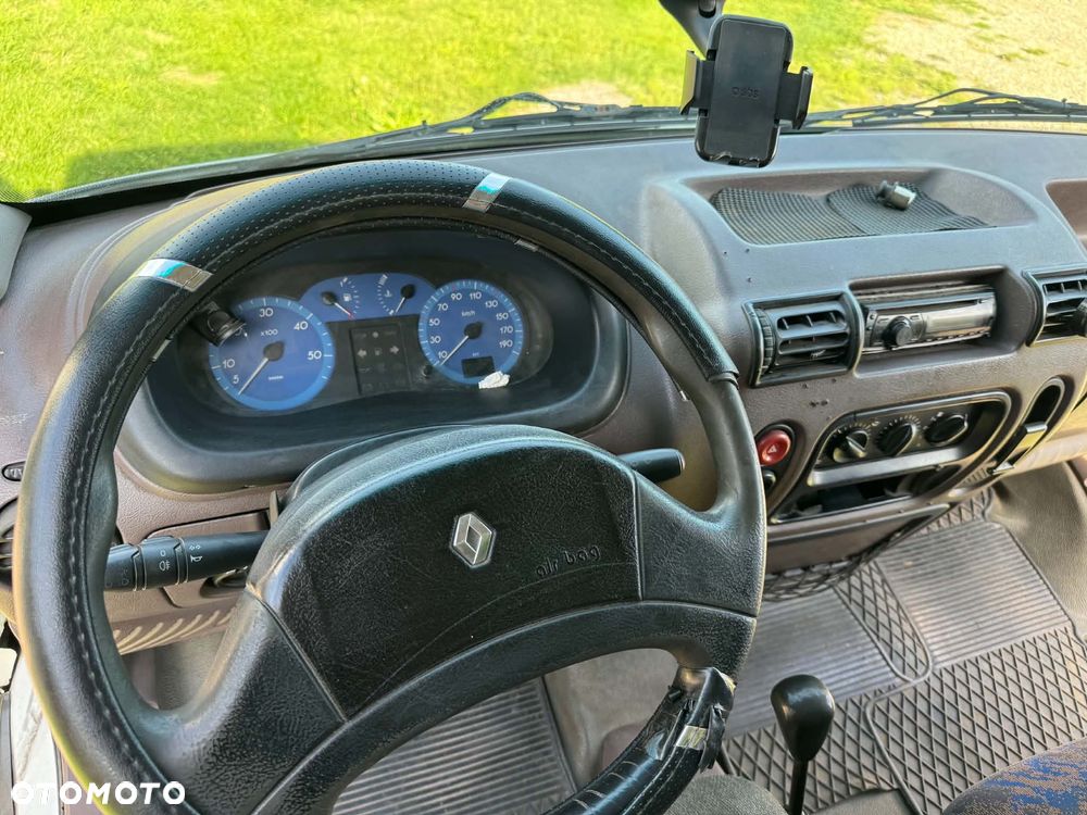 Renault Master II - 12