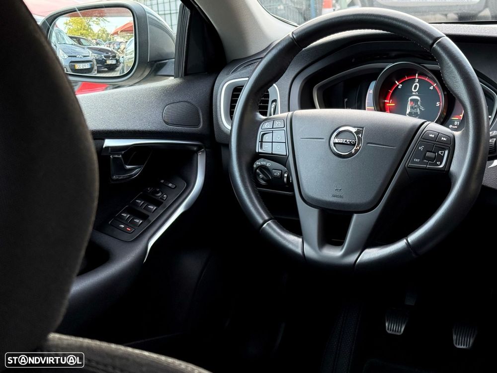 Volvo V40 2.0 D2 Momentum - 9