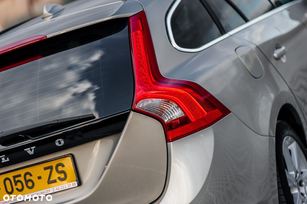 Volvo V60 - 11