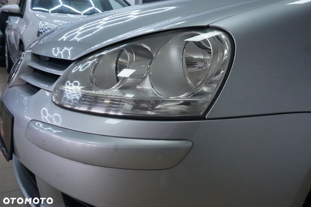 Volkswagen Golf 2.0 TDI DPF Sportline - 10