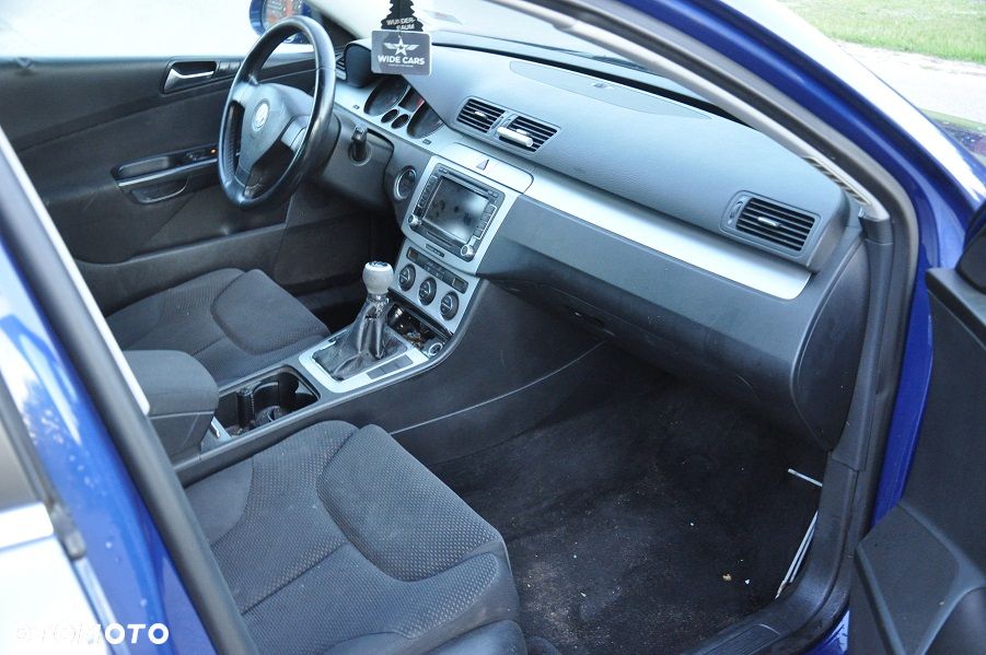 Volkswagen Passat 1.9 TDI Comfortline - 9
